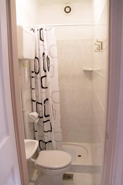 Guest house Apartments & Rooms Nada Brsec